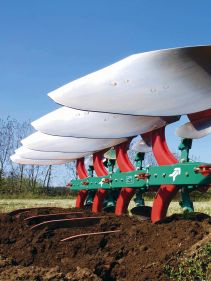 Reversible Mounted Ploughs - Kverneland ES-LS, unique steel treatment provides great life time and makes it easy in use during operation