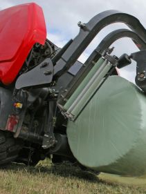 Fixed Chamber Baler-Wrapper combinations - FastBale Kverneland, revolutionary solution that produces bales nonstop