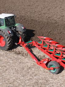 Kverneland PG RG, Kverneland Vari-Width® system, easy in use while ploughing and adjusting