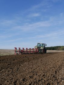 Kverneland PG RG, Kverneland Vari-Width® system, easy in use while ploughing and adjusting