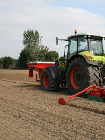 Kverneland DF1, balanced and flexibility on field while seeding