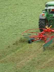 Double rotor rakes - Kverneland 9471 S EVO - 9471 S VARIO, flexible double rake for optimal flexibility