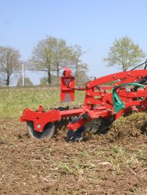 Kverneland Enduro Pro ploughing efficient and powerfull