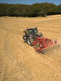 Kverneland Enduro, performing powerful and efficient on field