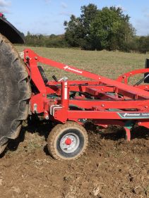 Stubble Cultivators - Kverneland Turbo powerful and efficient in use during operation