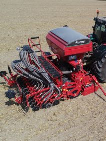 Kverneland e-drill maxi pluss, combined grain and fertilizer model