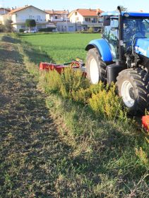 Choppers - VICON BROMEX PF, versatile machinel for clearing out field edges – versatile use also for road maintenance