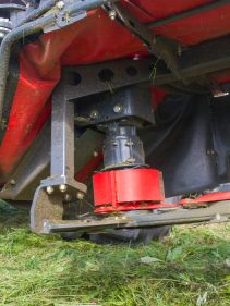 Plain Mowers - VICON EXTRA 432H - 436H - 440H - REAR MOUNTED DISC MOWERS, a disc mower with hydraulic suspension and high performance during field operation