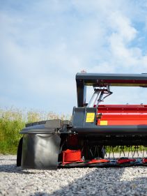 Mower Conditioners - Kverneland EXTRA 900, Unique Suspension providing Outstanding Ground Following