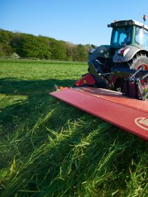 Mower Conditioners - VICON EXTRA 736T VARIO- REAR MOUNTED MOWER CONDITIONERS, Machine of the year 2017, optimal ground preasure and vertical transport solution for safe and efficient movement