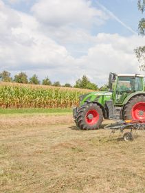 Tedders, Trailed - VICON FANEX 904C - 1124C, purpose-built for smaller tractor but will also operate with larger ones