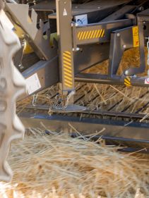 Variable Chamber round balers - VICON RV 5116 - 5118 PLUS, high output performance and reduced maintenance requirments