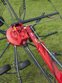 Double Rotor Rakes - VICON ANDEX 644-724-724 HYDRO-764, cost efficient and strong frames for a long lifetime also CompactLine maintanence friendly gearbox