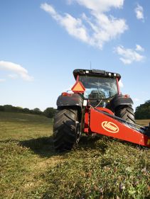 Plain Mowers - VICON EXTRA 228 - 232 - REAR MOUNTED DISC MOWERS, side mounted mowers working angles up to 35°