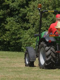 pendulum spreaders - vicon superflow ps225 multi-functional spreader, compact and optimal for small fields and areas