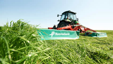 Kverneland 5087 M - 5095 M, high capacity butterfly mower combination