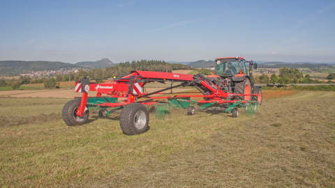 Kverneland 9670 S Vario – 9670 S Evo, double rotor Rakes 
