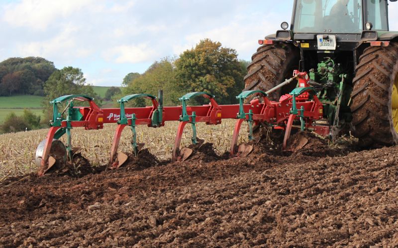 Kverneland AB AD, easy and efficient ploughing