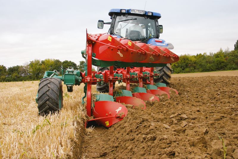 Reversible Mounted Ploughs - Kverneland ES-LS, unique steel treatment provides great life time and makes it easy in use during operation