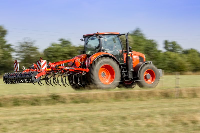 Stubble Cultivators - Kverneland Turbo powerful and efficient in use during operation