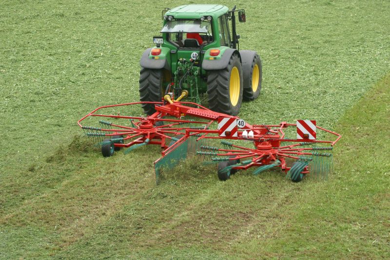 Double rotor rakes - Kverneland 9471 S EVO - 9471 S VARIO, flexible double rake for optimal flexibility