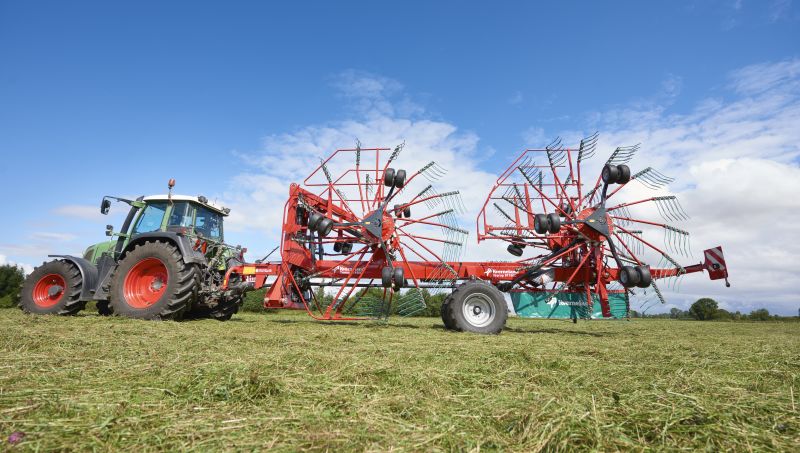 Four Rotor Rakes - Kverneland 97150 C, folded and compact during transportation and storage