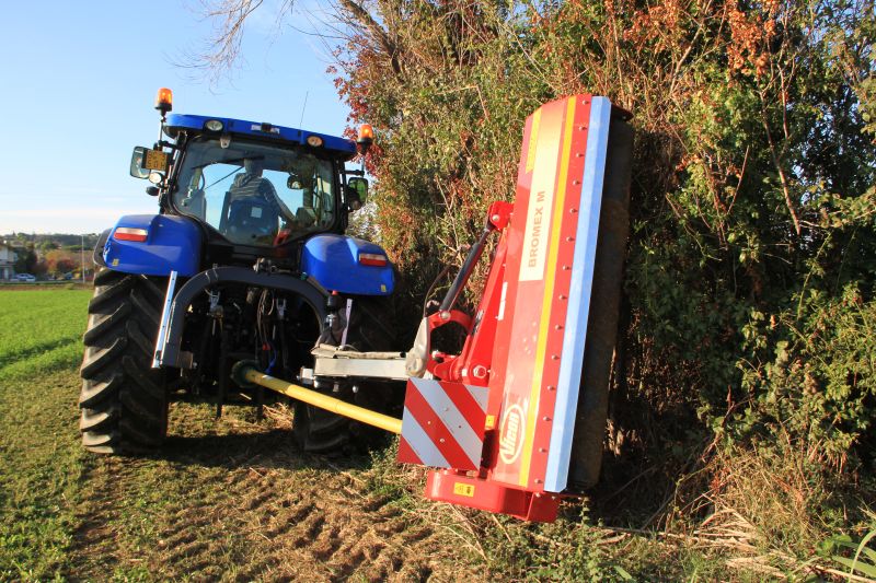 Choppers - VICON BROMEX PXD, versatile machine suitable for front and rear tractor mounting also Robust Transmission