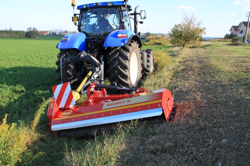 Choppers - VICON BROMEX PXD, versatile machine suitable for front and rear tractor mounting also Robust Transmission