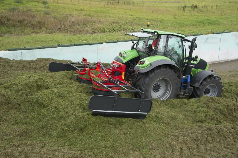 Silage Spreaders - VICON DUPLEX 400 - 600, great capacity and high performance also easy to use in operation