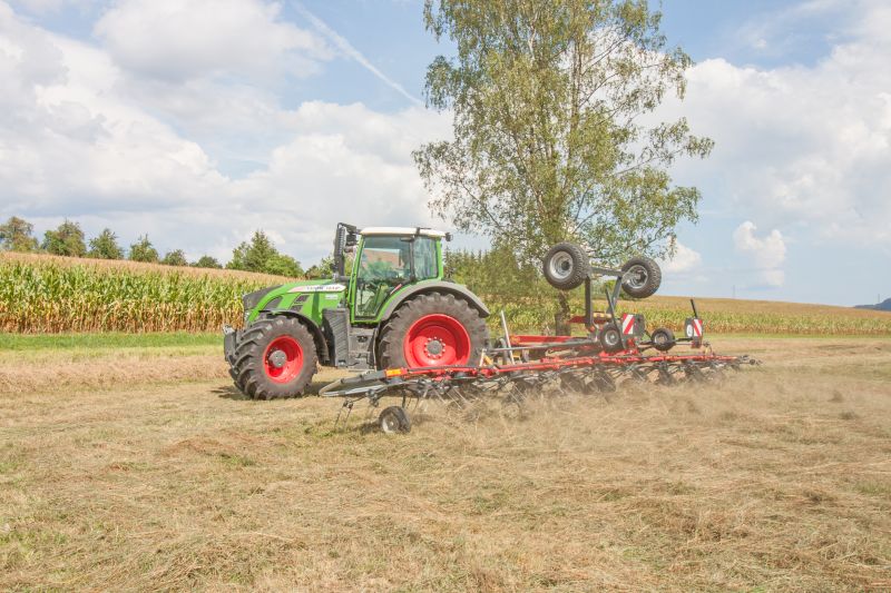 Tedders, Trailed - VICON FANEX 904C - 1124C, purpose-built for smaller tractor but will also operate with larger ones