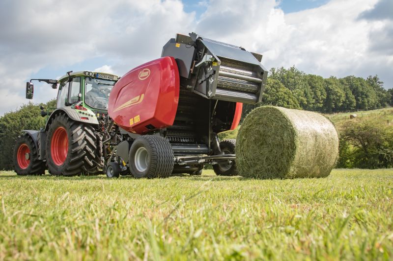 Fixed Chamber round balers - VICON RF 4225, maximal capacity in all crop conditions, the system ensures maximal bale rotation