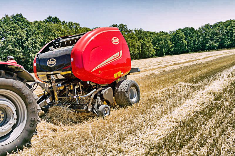 Variable Chamber round balers - VICON RV 5116 - 5118 PLUS, high output performance and reduced maintenance requirments