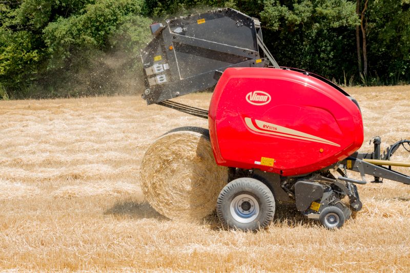 Variable Chamber round balers - VICON RV 5116 - 5118 PLUS, high output performance and reduced maintenance requirments