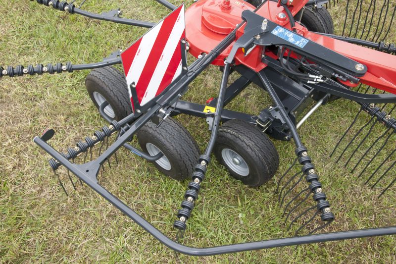 Double Rotor Rakes - Andex 714T VARIO - 714T EVO, CompactLine Gearbox provides almost maintenance free and great strengt during operation