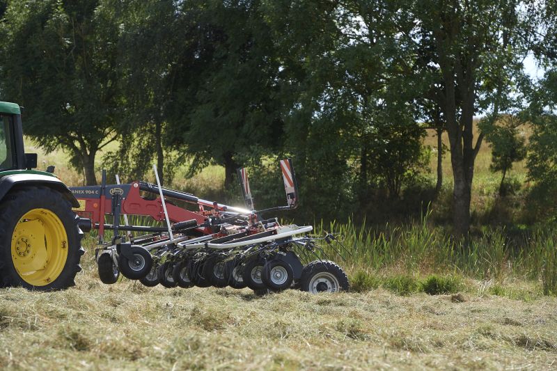 Tedders, Trailed - VICON FANEX 904C - 1124C, purpose-built for smaller tractor but will also operate with larger ones