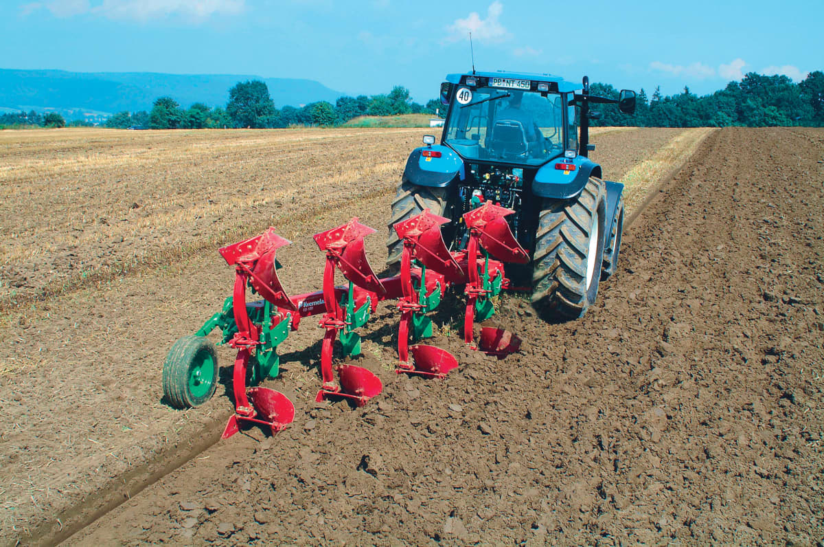 Kverneland Packomat, perfect seedbed while ploughing, kvernelands unique steel provides light and robust implement