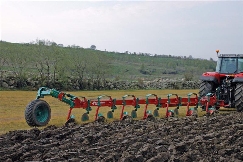 Conventional Ploughs - Kverneland BE can withstand the toughest conditions on field
