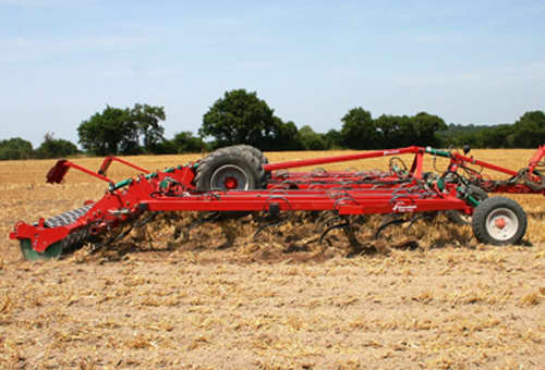 Stubble Cultivators - Kverneland Turbo powerful and efficient in use during operation