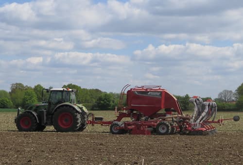 Integrated seeding combinations - Kverneland u-drill plus, headland management system reflects in time saving operation