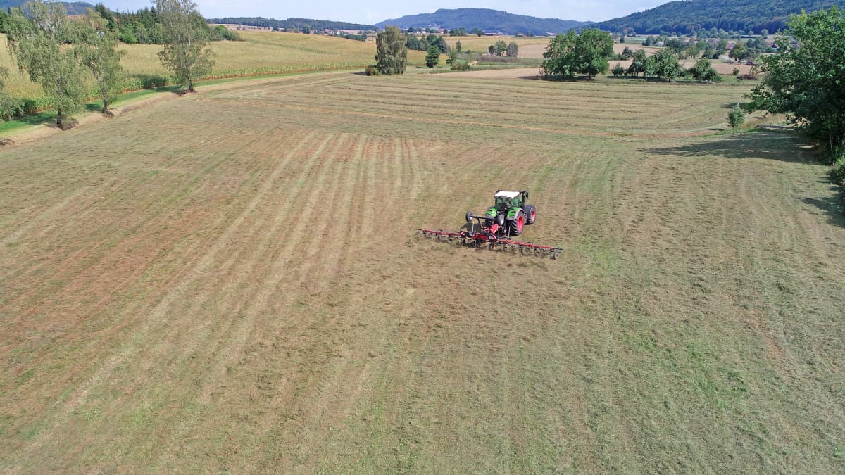 Tedders, Trailed - VICON FANEX 904C - 1124C, purpose-built for smaller tractor but will also operate with larger ones