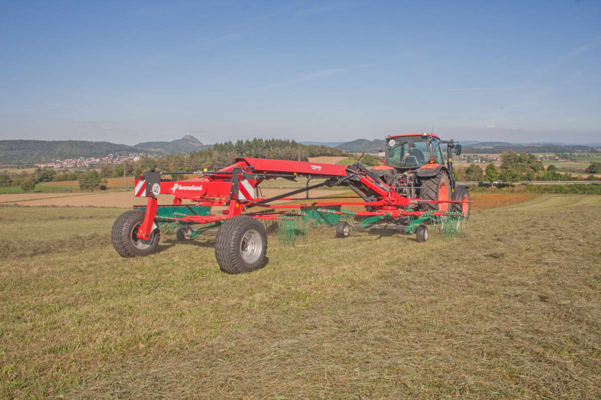 Kverneland 9670 S Vario – 9670 S Evo, double rotor Rakes, CompactLine side  delivery rake with 6.65 - 7,85m working width