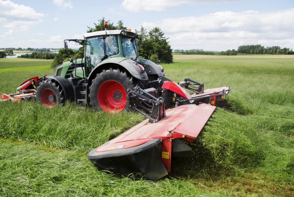 Mower Conditioners - VICON EXTRA 7100T VARIO - 7100R VARIO - EFFICIENT BUTTERFLY MOWER COMBINATION, QuattroLink Suspension, Vario, SemiSwing Conditioner and GEOMOW