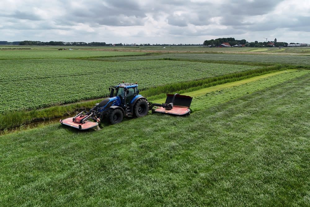 Vicon - “Negentien meter gras in één keer bij elkaar harken” - Gebruikerservaring Melkveehouderij Politiek