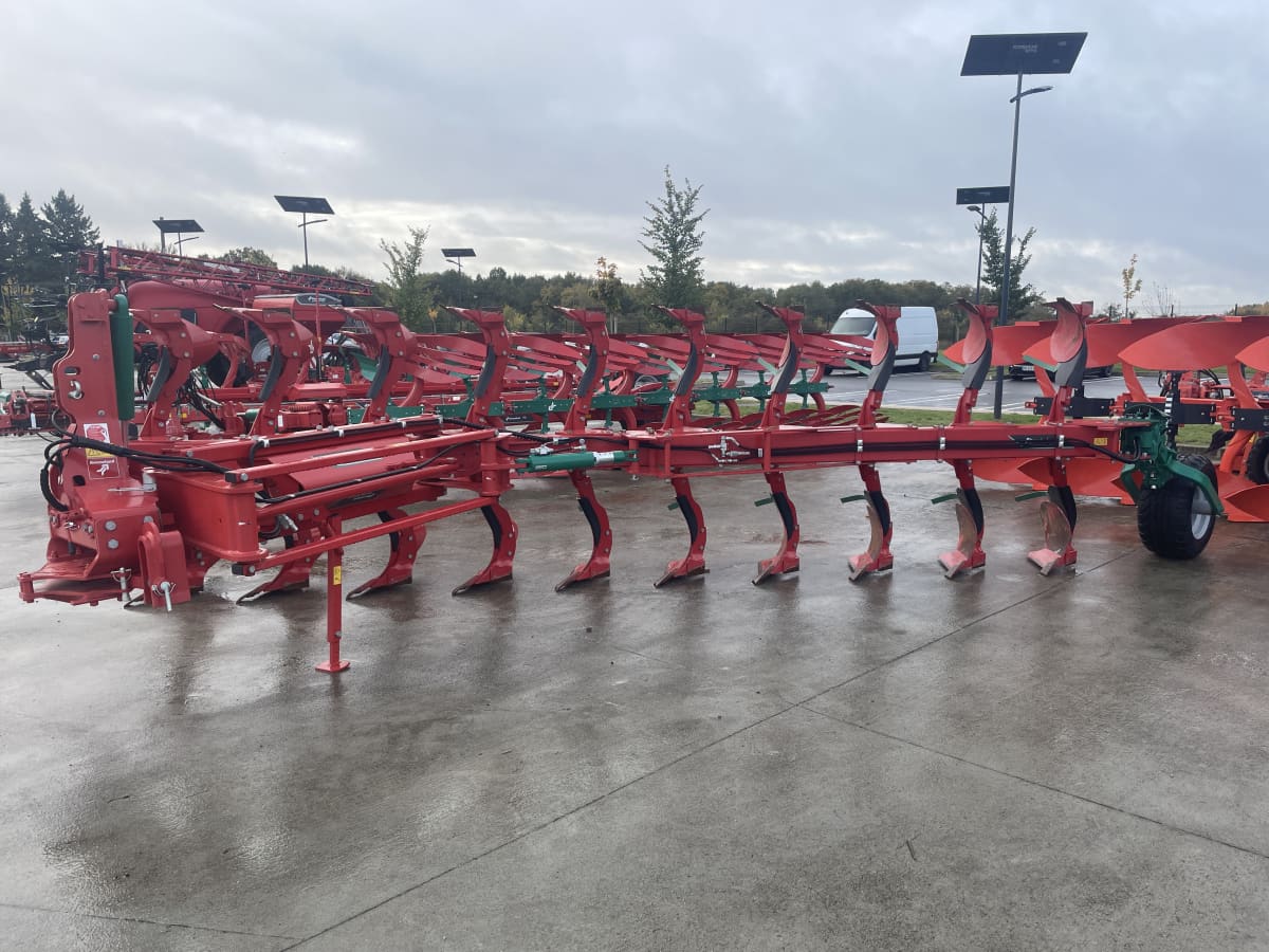 Charrue déchaumeuse Ecomat On Land 10 corps