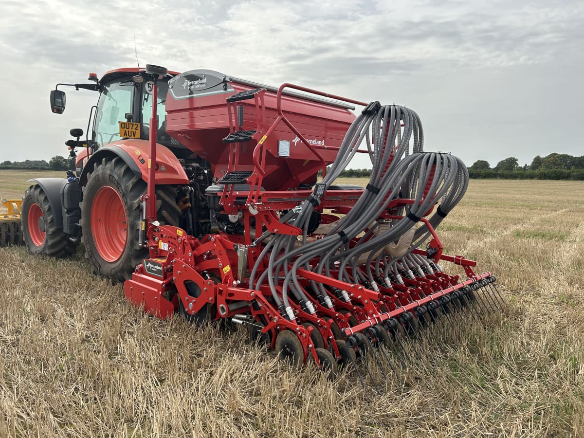 Kverneland e-drill maxi plus & s-series power harrow