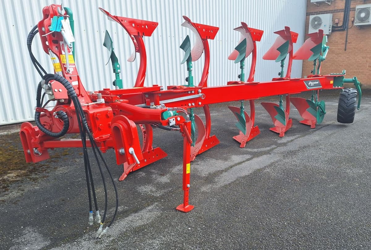2300 S Stepwise Plough