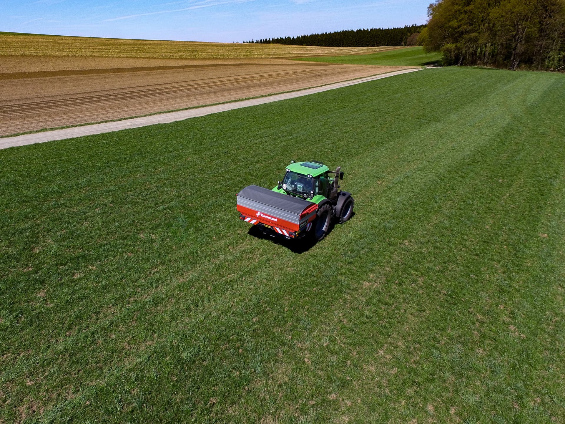 Kverneland - Hero banner Spreader Charts