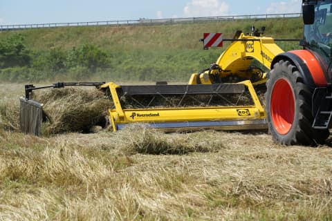 Kverneland - Kverneland lance le ROC RS 920 : Un andainage amélioré pour les agriculteurs modernes !