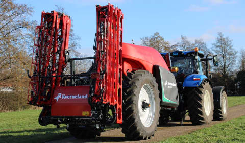 Kverneland iXtrack T4 met HC Spray Boom 