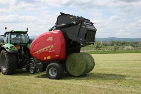 Variable Chamber round balers